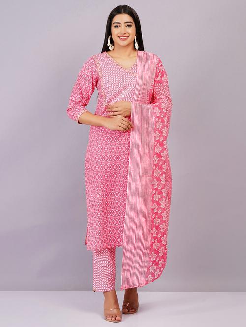 women three quarter sleeve kurta pant with dupatta set - 21501670 -  Standard Image - 0