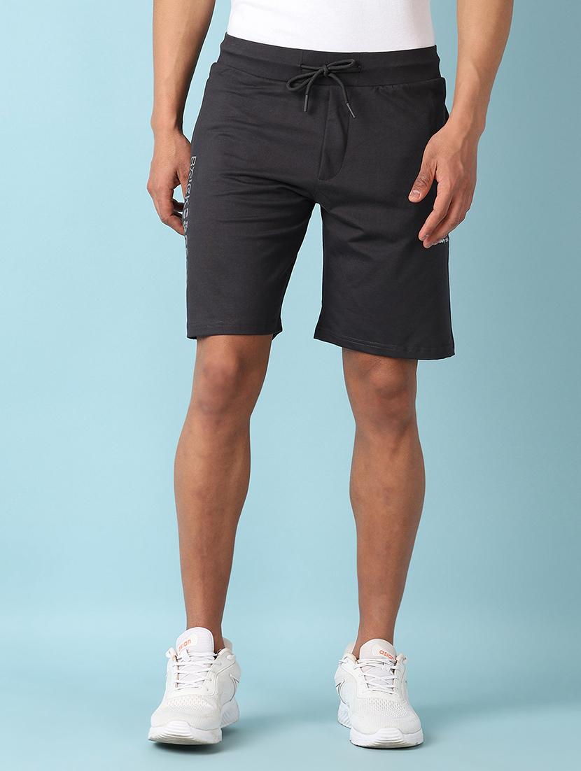 men solid mid rise relaxed fit short - 21501832 -  Zoom Image - 0