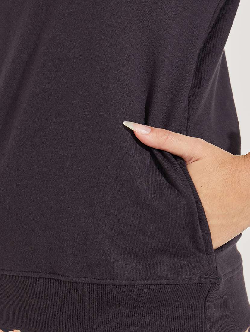 women black solid long sleeve sweatshirt - 21503950 - Standard Image - 3