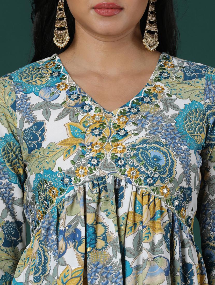 women's green v-neck embroidered detail floral printed high slit a-line aliya cut kurta & pants fusion set - 21504036 - Standard Image - 5