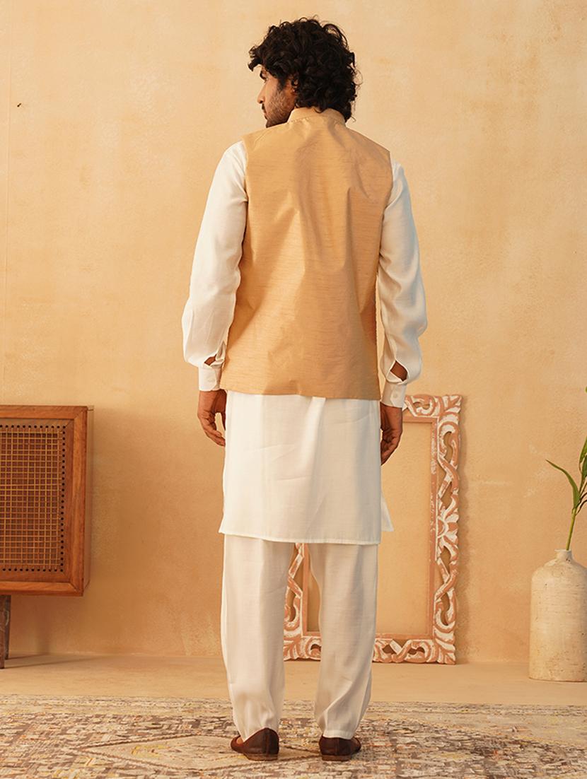 men embroidered kurta pyjama with jacket ethnic wear set - 21505336 - Standard Image - 5