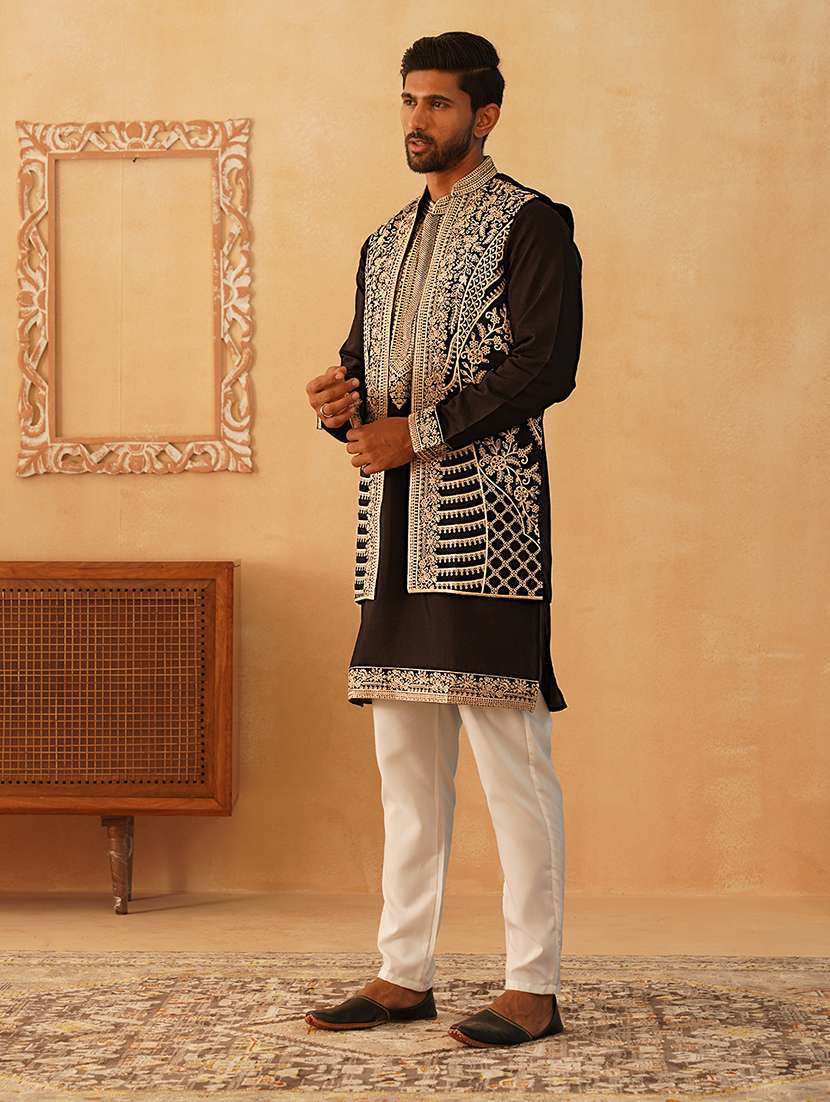 men embroidered kurta pyjama with jacket ethnic wear set - 21505347 -  Standard Image - 3