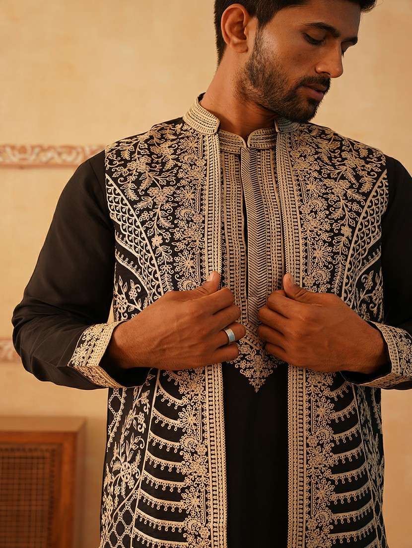 men embroidered kurta pyjama with jacket ethnic wear set - 21505347 -  Standard Image - 5