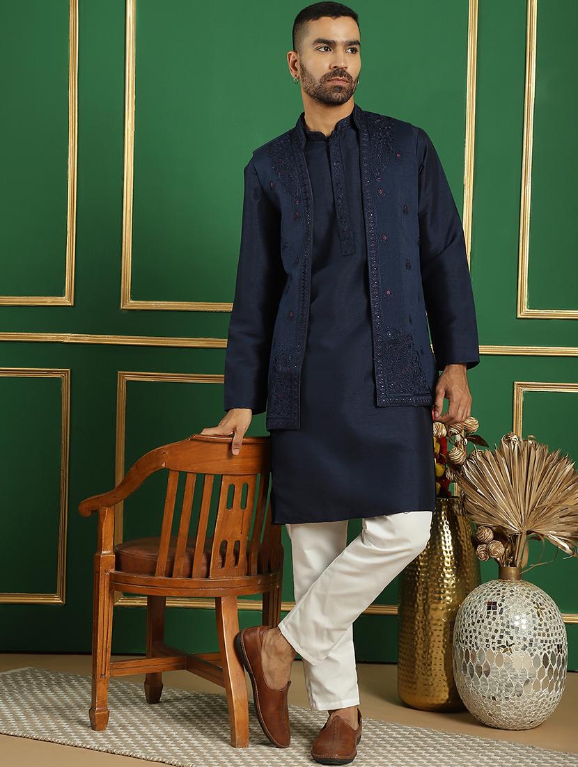men embroidered kurta pyjama with jacket ethnic wear set - 21505348 - Standard Image - 3