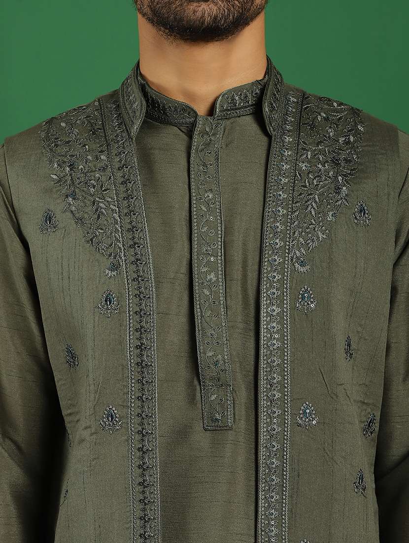 men embroidered kurta pyjama with jacket ethnic wear set - 21505349 - Standard Image - 5