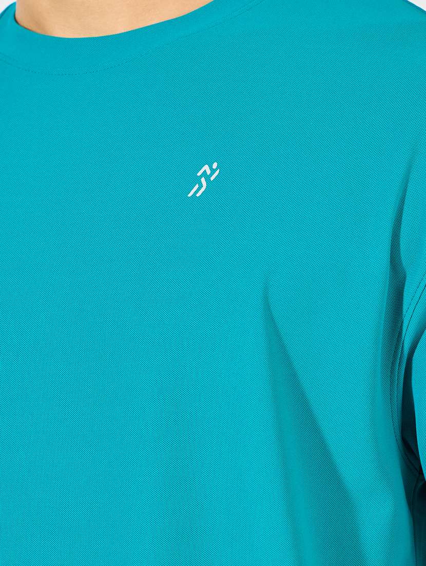 men round neck logo printed t-shirt - 21506037 -  Standard Image - 3