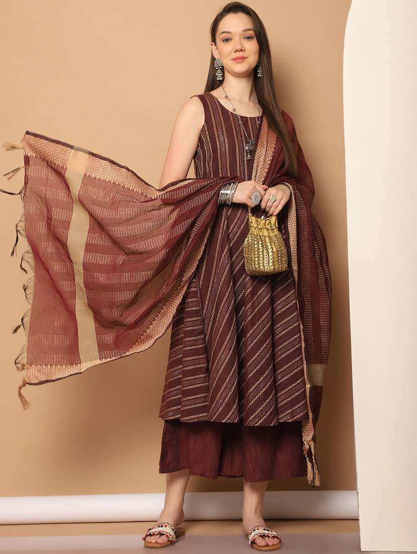 women maroon sleeveless kurta palazzo with dupatta set