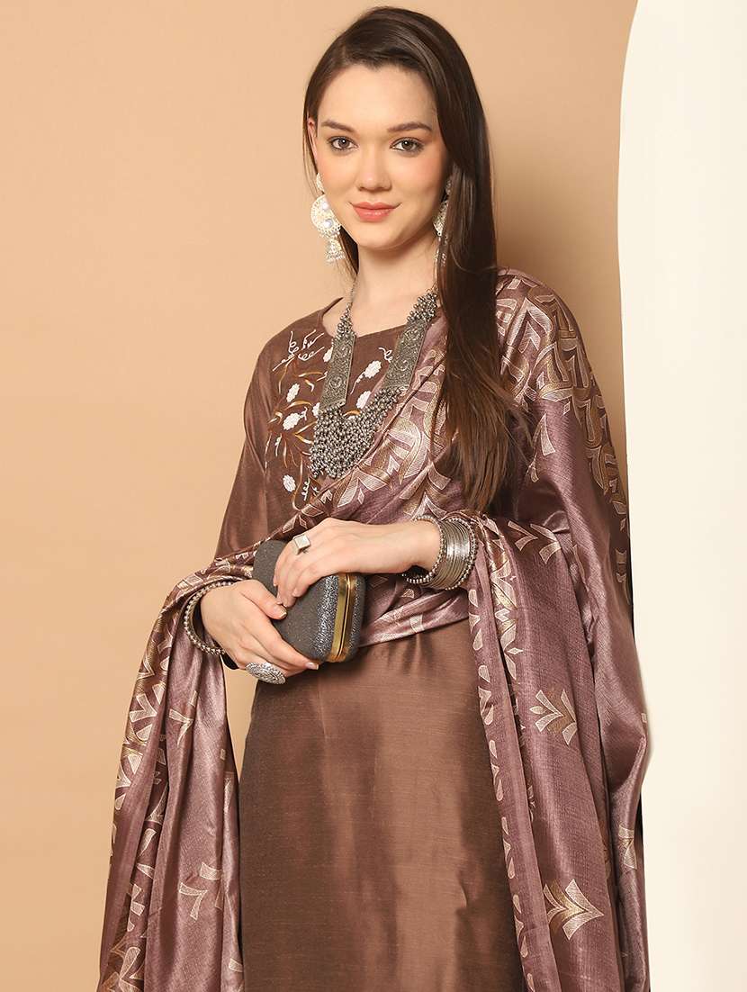 women three quarter sleeve kurta pant with dupatta set - 21507051 -  Standard Image - 3