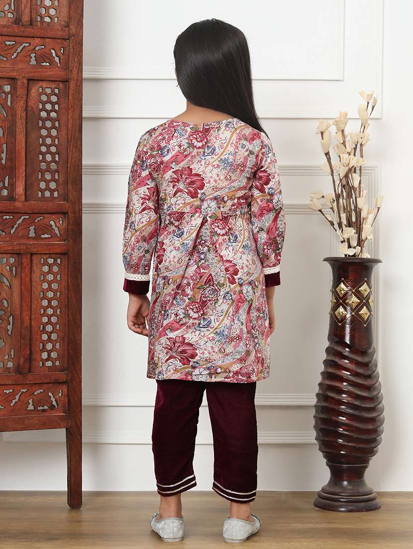 girls multi coloured cotton kurta pant set - 21507988 -  Standard Image - 3
