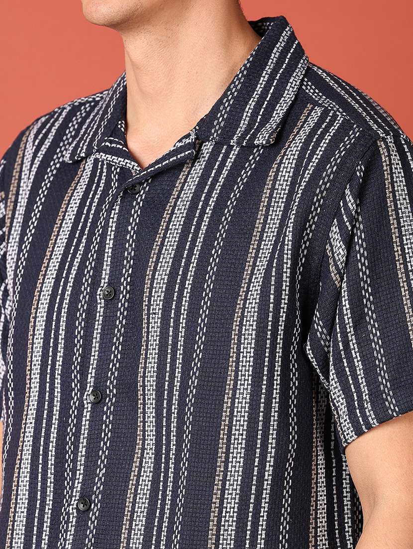 men collared textured regular fit casual shirt - 21508505 -  Standard Image - 5