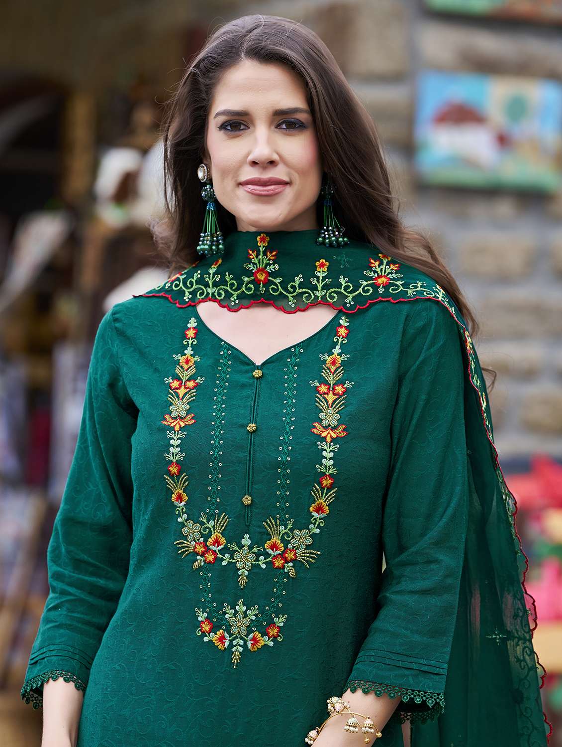 women three quarter sleeve green kurta with dupatta set - 21508884 -  Standard Image - 3