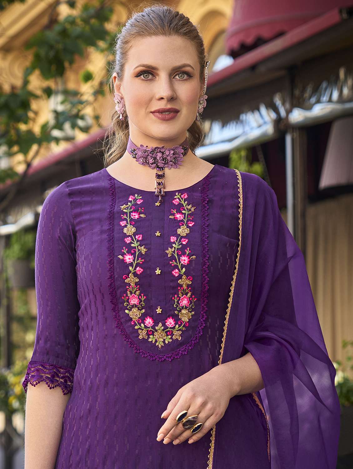 women embroidered kurta salwar set with dupatta - 21508905 -  Standard Image - 3