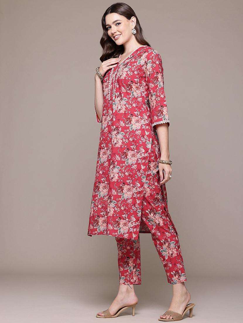 women v neck floral kurta pant set - 21510389 -  Standard Image - 3