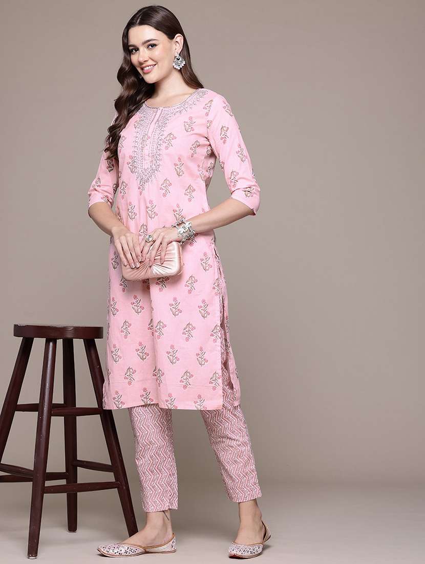 women round neck printed kurta pant set - 21510393 - Standard Image - 3