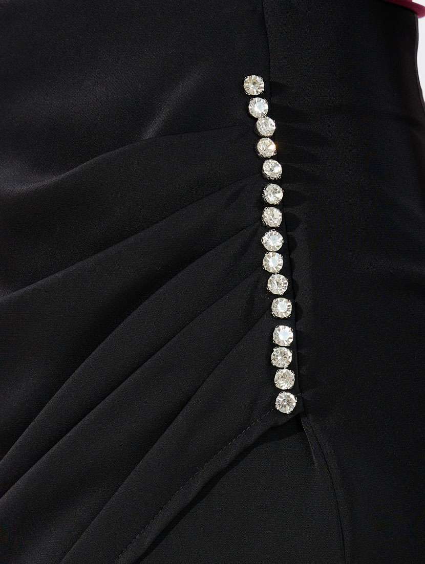 women black solid high rise asymmetric skirt - 21510713 -  Standard Image - 3