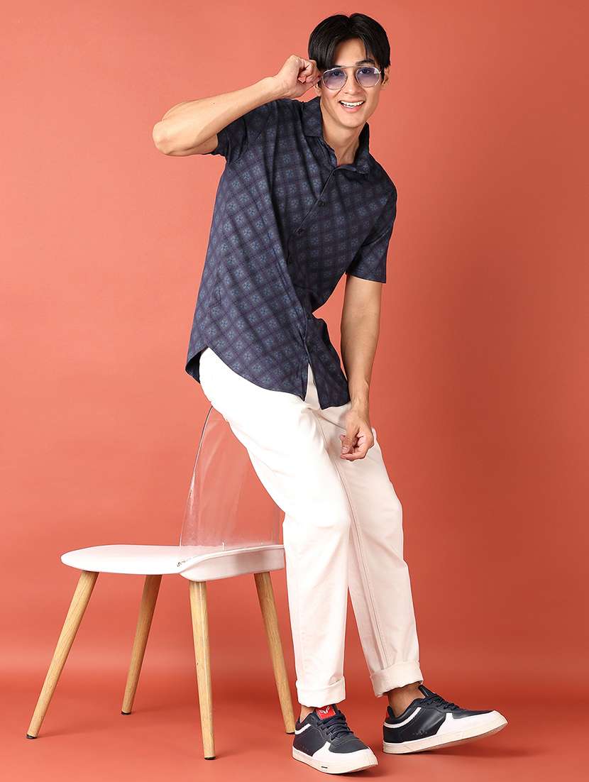 men printed short sleeve casual shirt - 21510836 -  Standard Image - 3