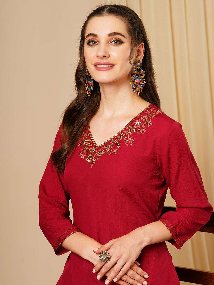women's rust floral embroidered v-neck a-line workwear kurta - 21511048 -  Standard Image - 3