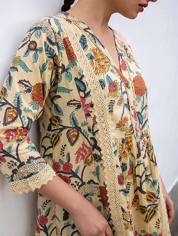 women beige floral kurta pant set - 21512810 -  Standard Image - 5