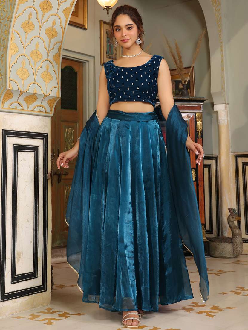 women teal flared lehenga