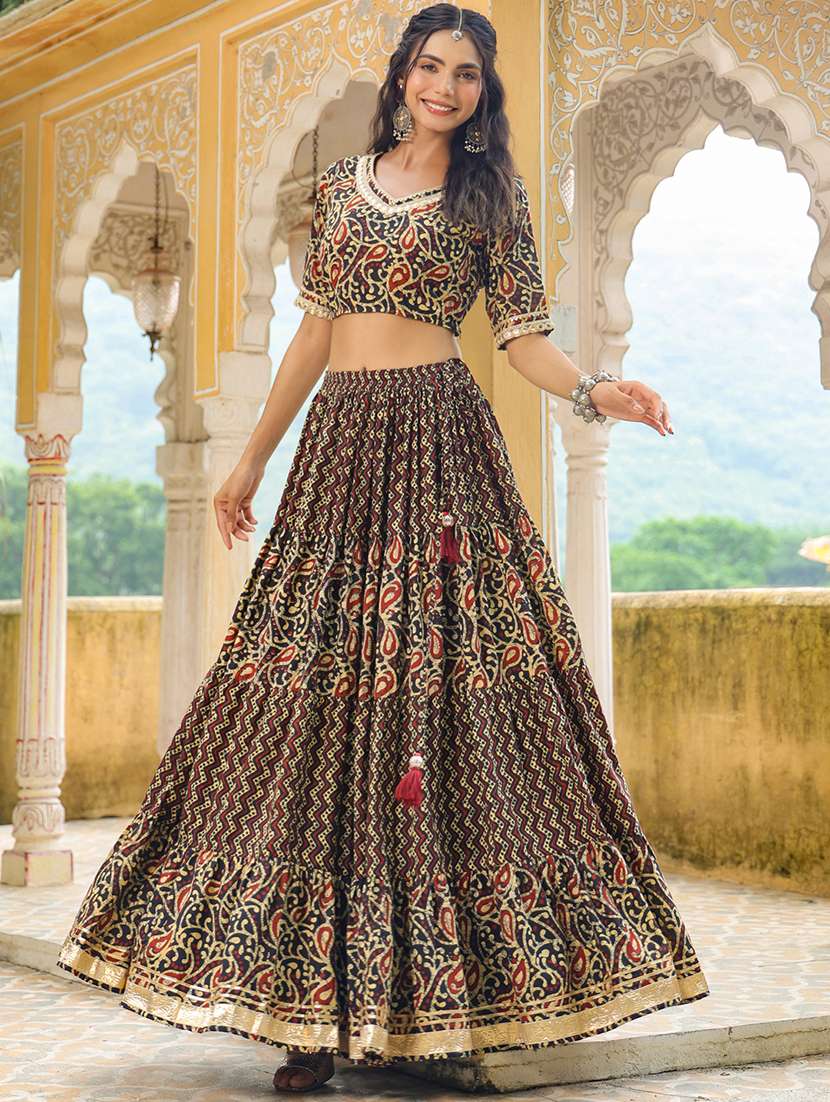women black flared lehenga - 21514023 -  Standard Image - 3