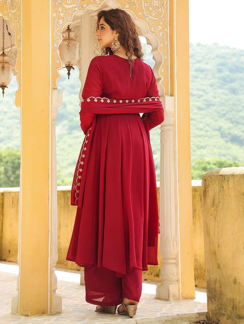 women maroon suit set - 21514113 - Standard Image - 3