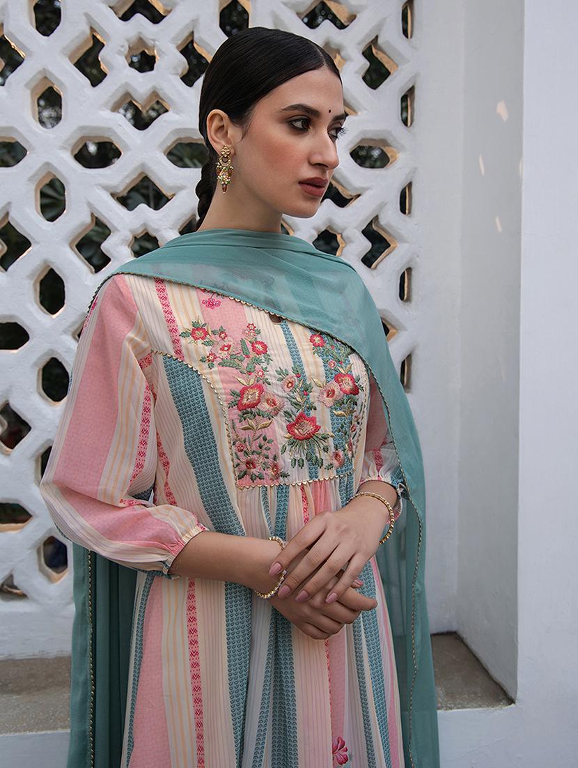 women three quarter sleeve kurta pant with dupatta set - 21514151 - Standard Image - 3