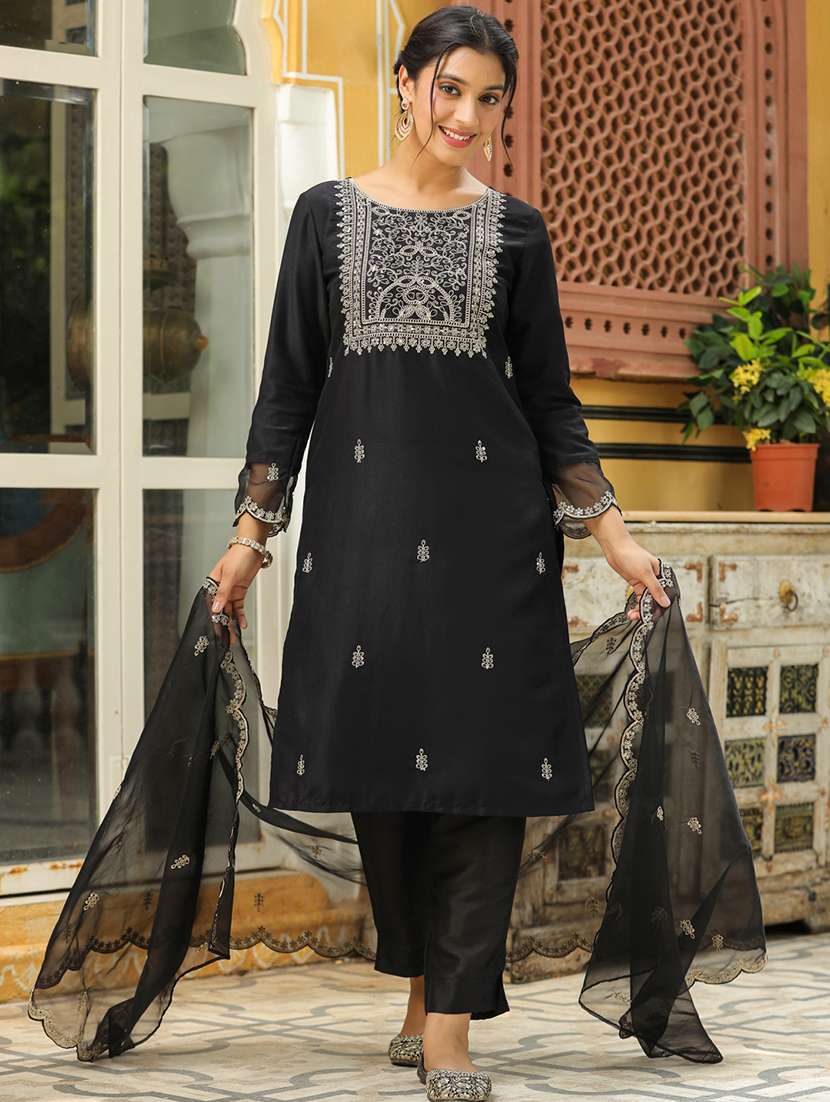 women three quarter sleeve kurta pant with dupatta set - 21514199 -  Standard Image - 3