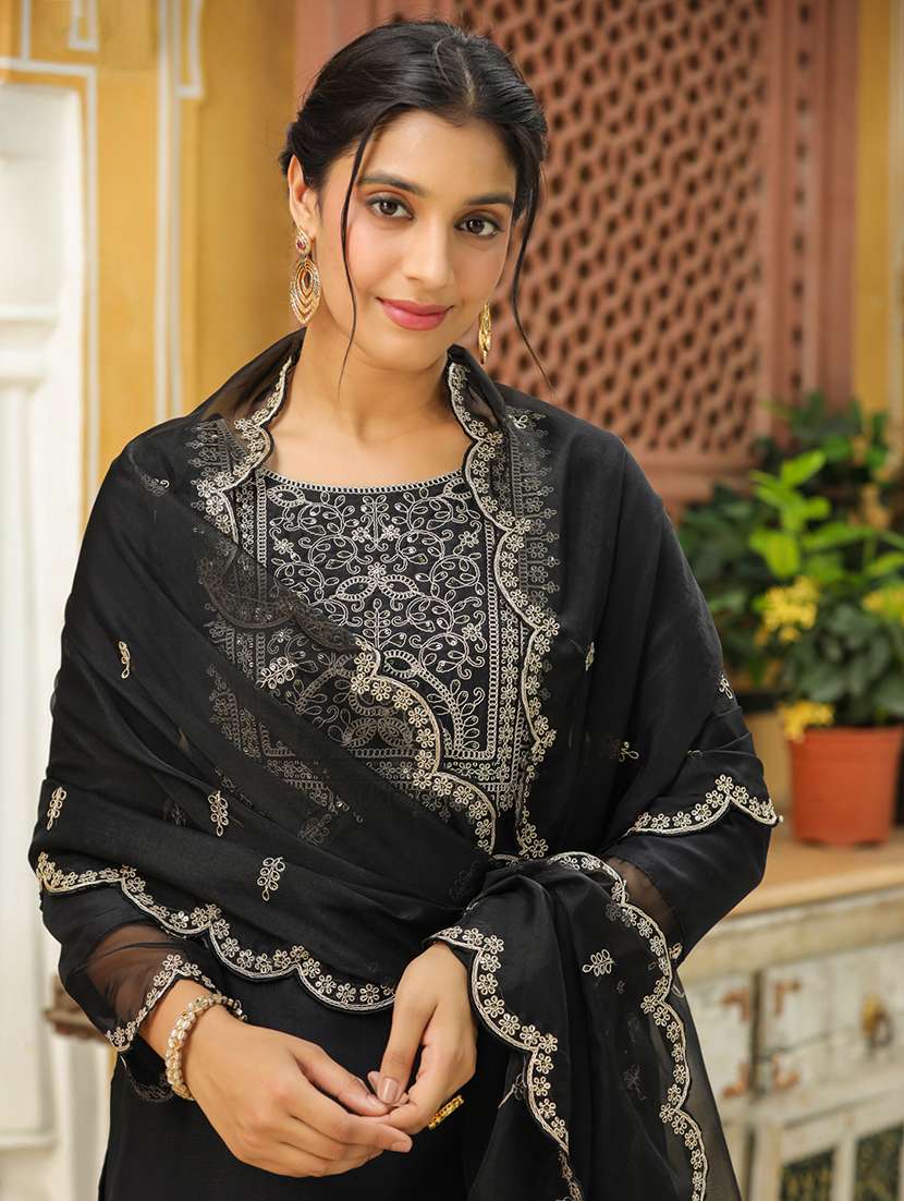 women three quarter sleeve kurta pant with dupatta set - 21514199 -  Standard Image - 5