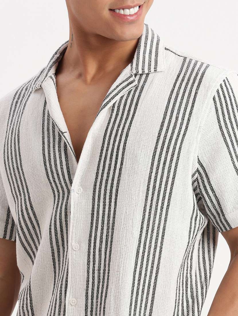 men stripes short sleeves casual shirts - 21514431 -  Standard Image - 5