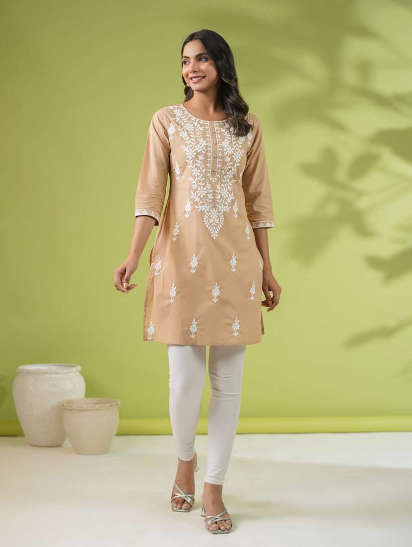 women chikankari work round neck kurti - 21514604 -  Standard Image - 3