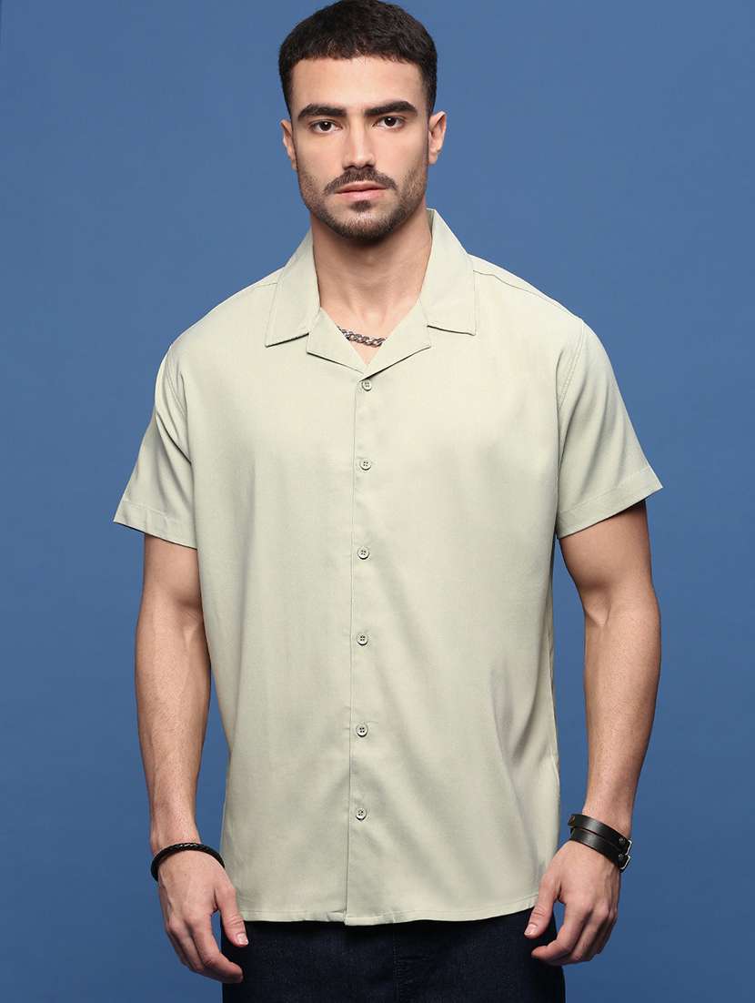 men collared solid casual shirt