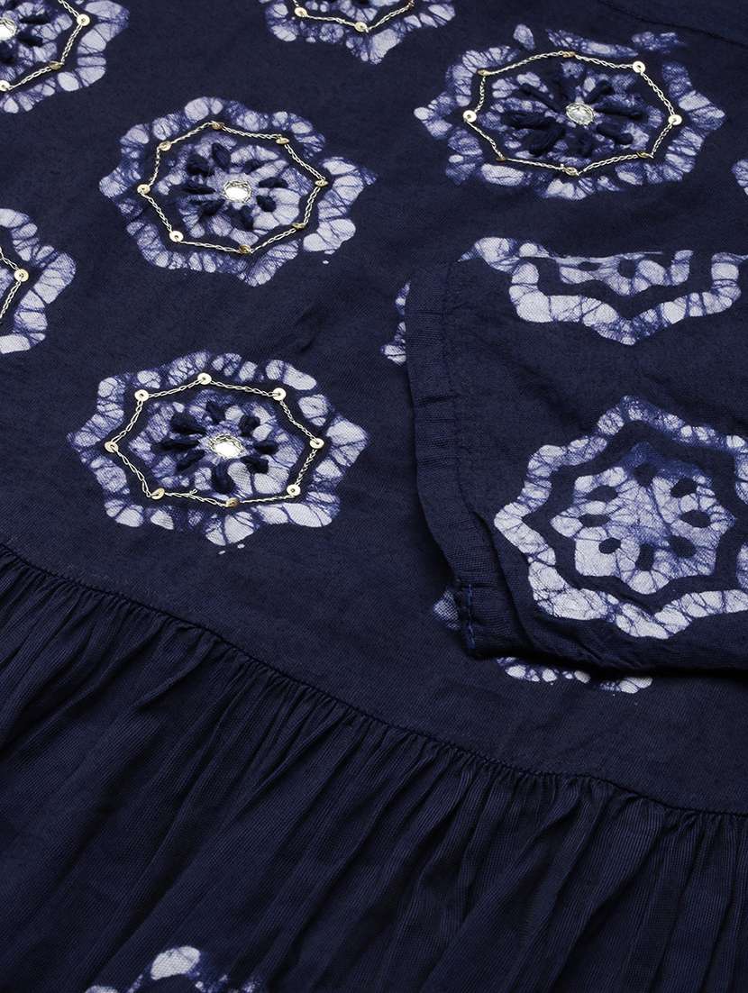 women batik round neck kurta pant set with dupatta - 21514919 -  Standard Image - 8