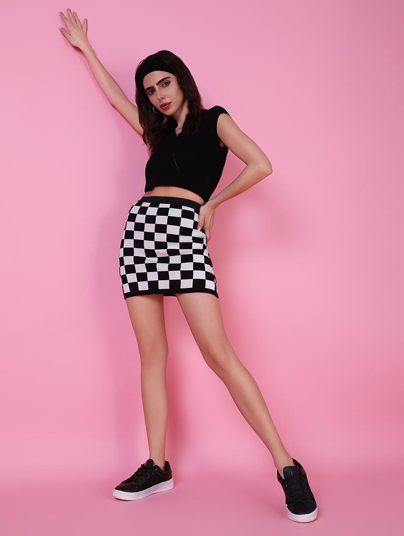 women black acrylic pencil skirt - 21514950 - Standard Image - 5