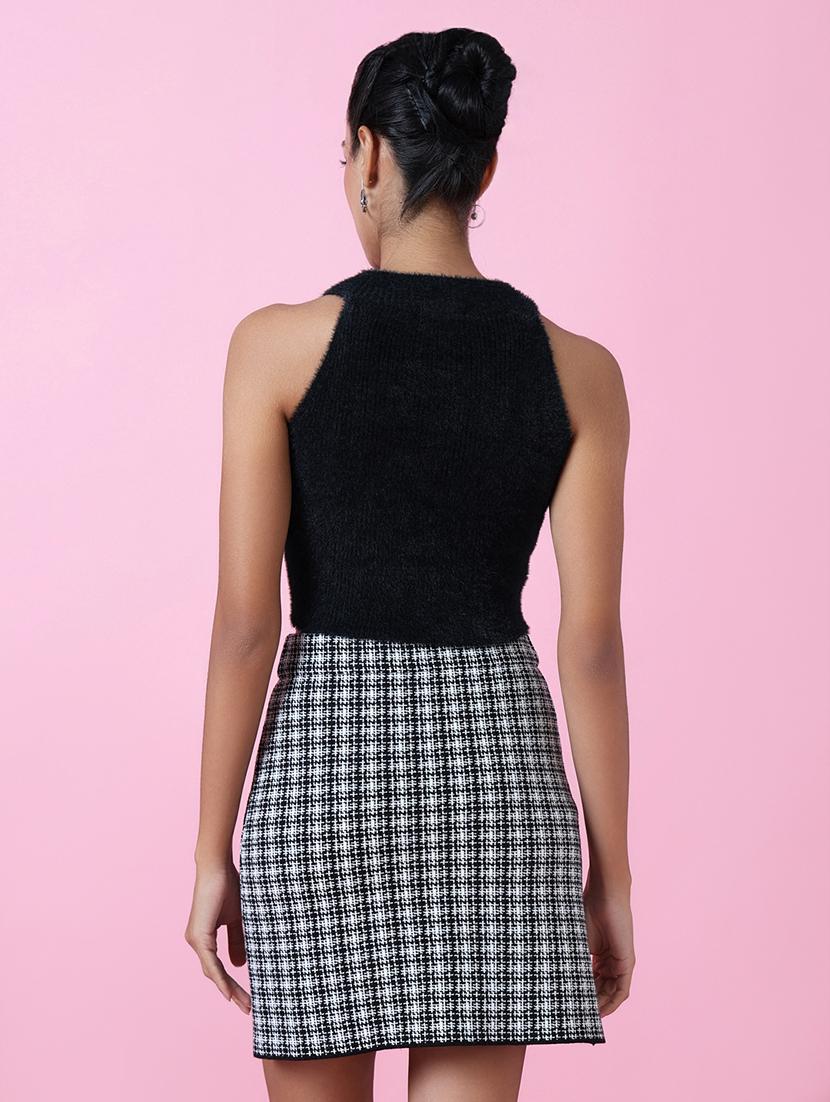 women black solids round neck crop top - 21515075 - Standard Image - 3