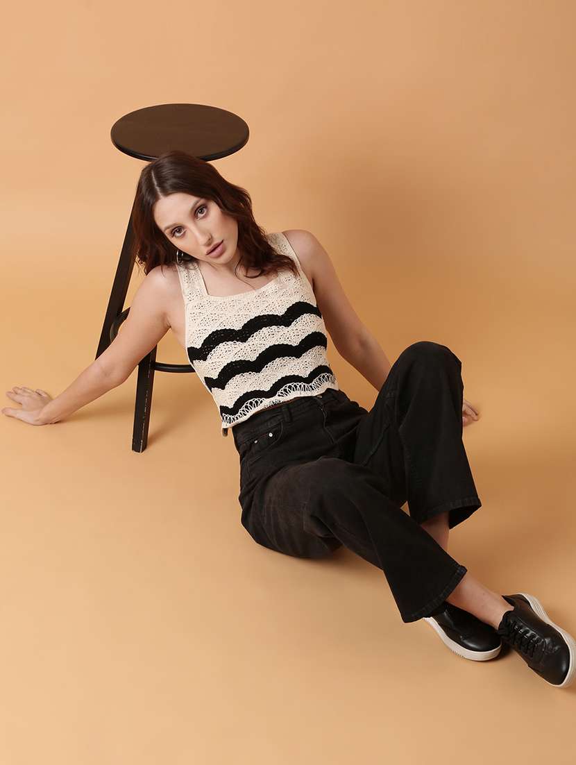 women sleeveless crochet crop top - 21515161 -  Standard Image - 5