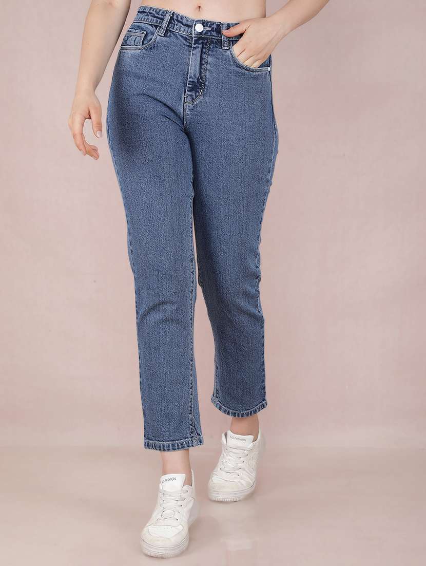 women blue straight fit jeans