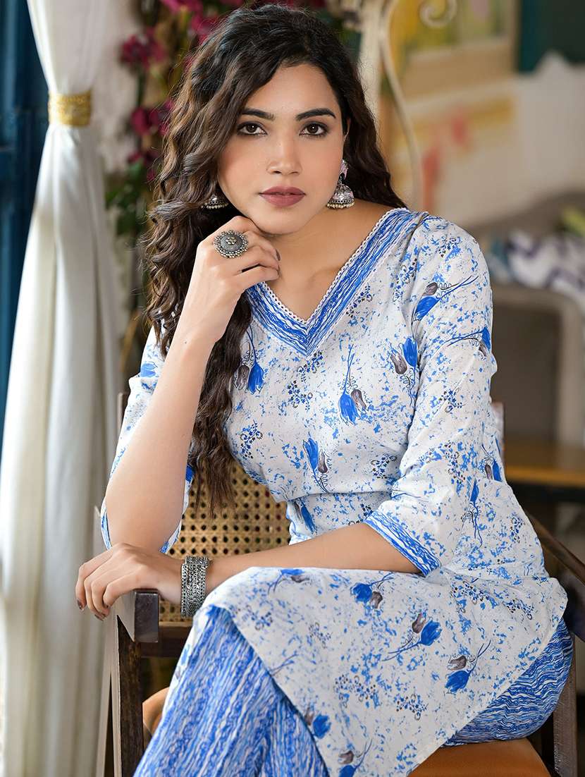 women blue floral kurta pant set - 21518985 - Standard Image - 5