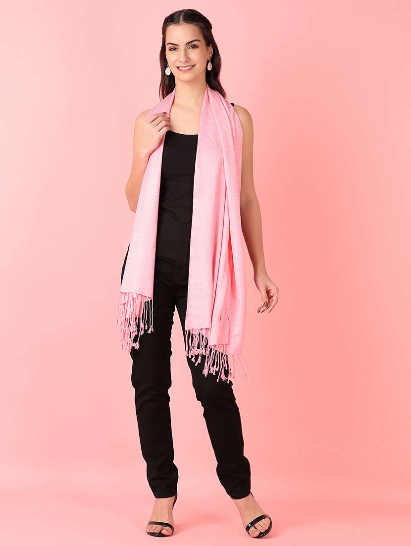 women self design winter stole