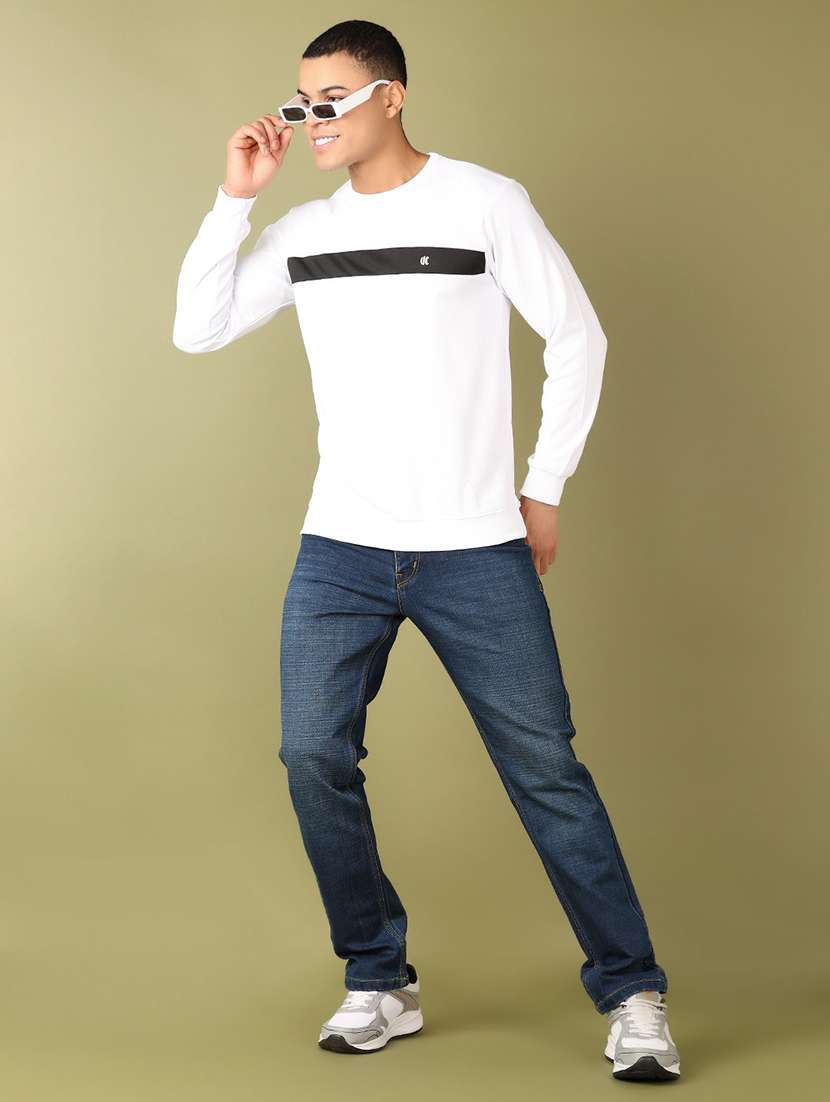 men round neck chest print t-shirt - 21519501 -  Standard Image - 3