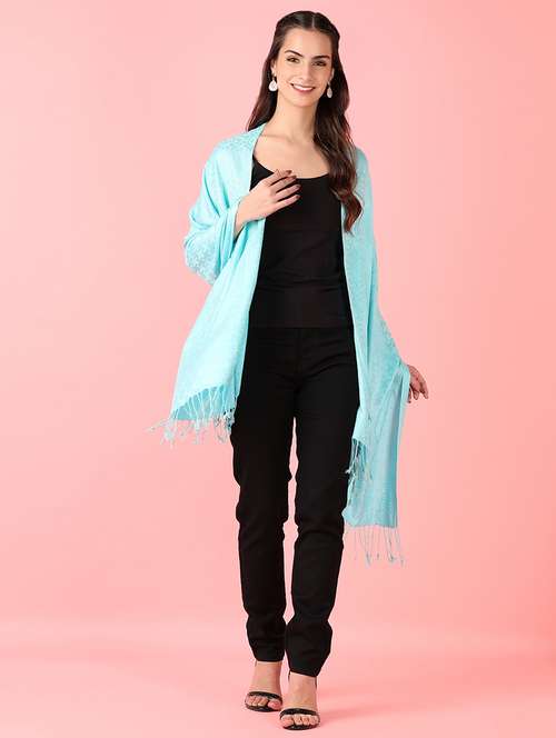 women self design winter stole