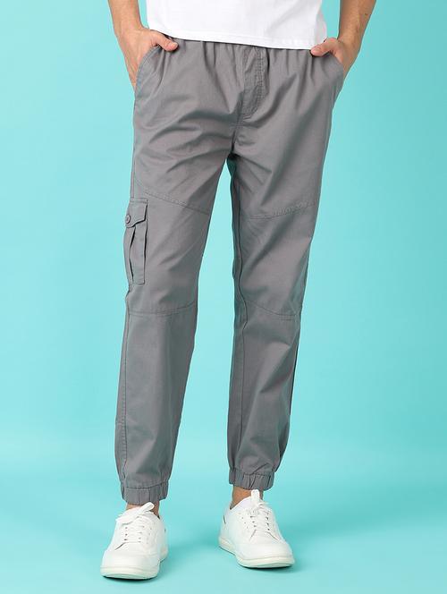 men solid regular fit cargo - 21520024 -  Standard Image - 0