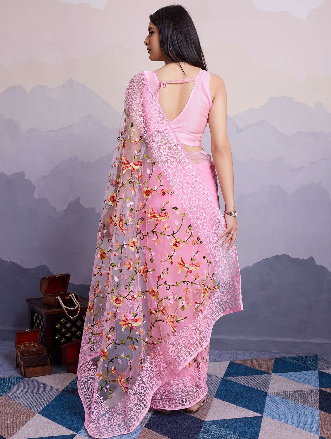 women pink embroidered saree with blouse - 21520923 -  Standard Image - 3