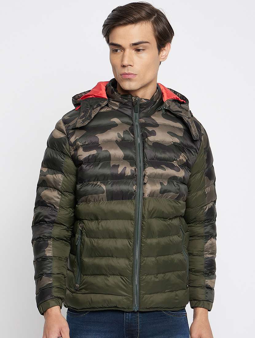 men camouflage long sleeves quilted jacket