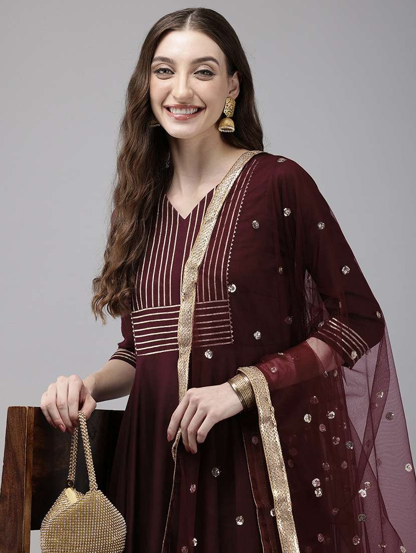 women v neck embellished suit set - 21522486 - Standard Image - 3