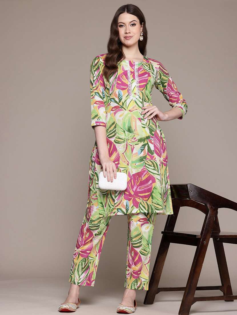 women tropical round neck kurta pant set