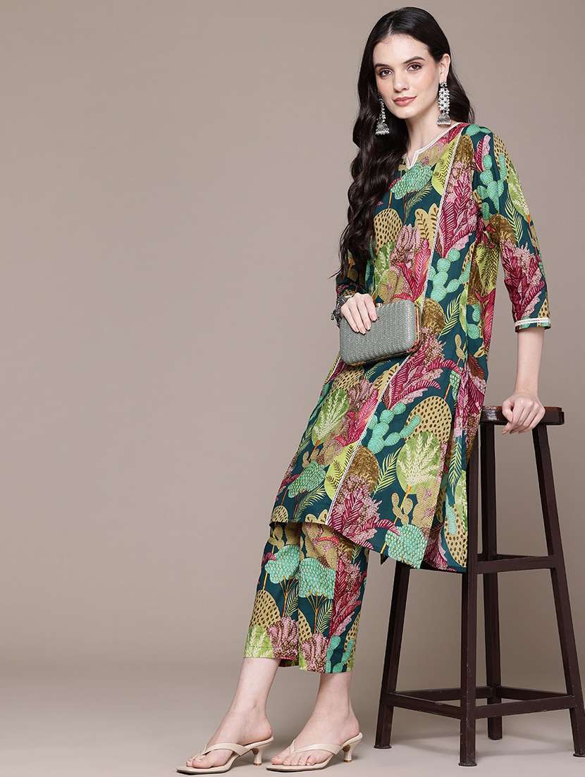 women printed notch neck kurta pant set - 21523128 -  Standard Image - 3
