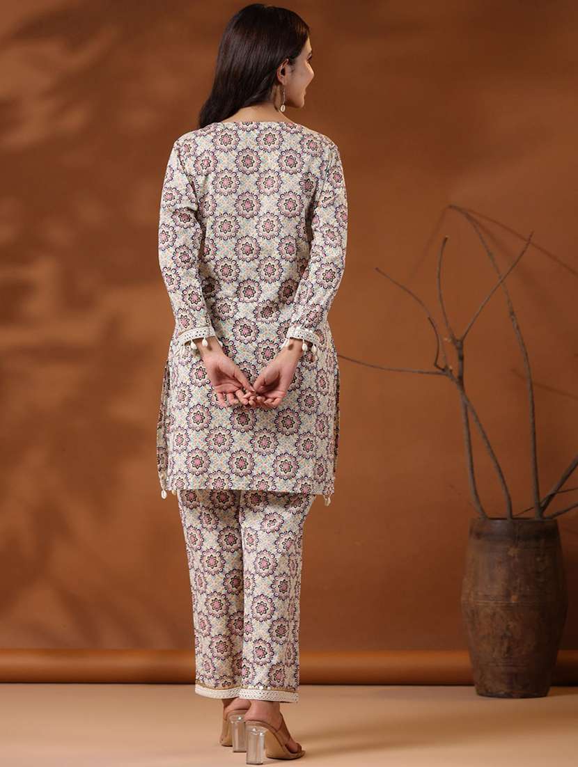 women printed v neck kurta pant set - 21523157 -  Standard Image - 3