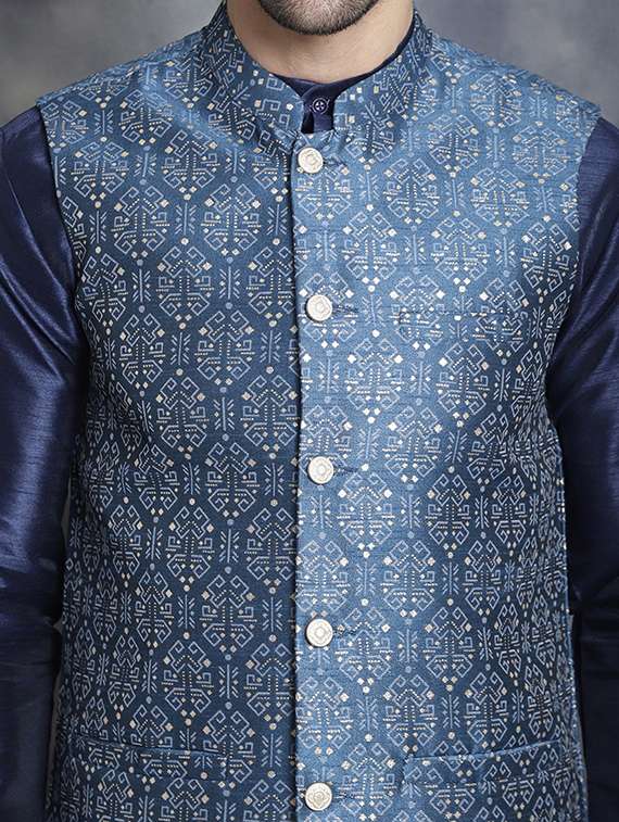 men mandarin neck kurta pyjama with jacket ethnic wear set - 21524837 -  Standard Image - 5
