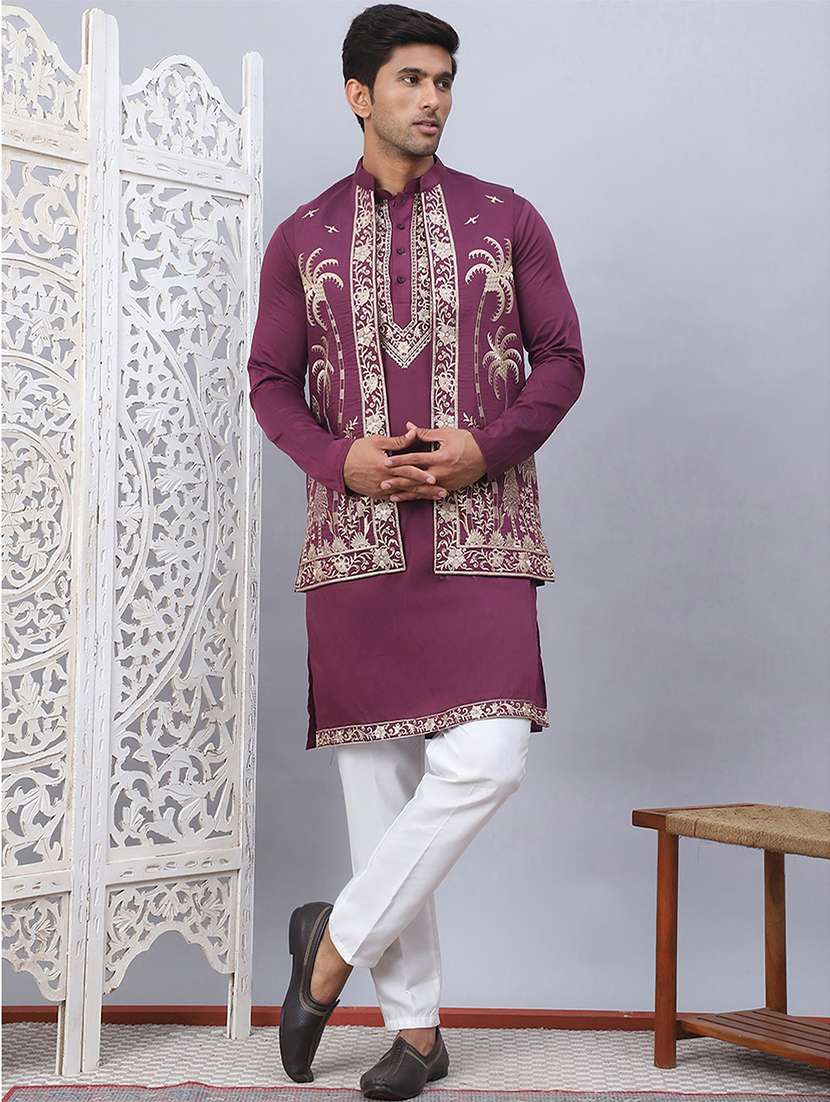men embroidered kurta pyjama with jacket 