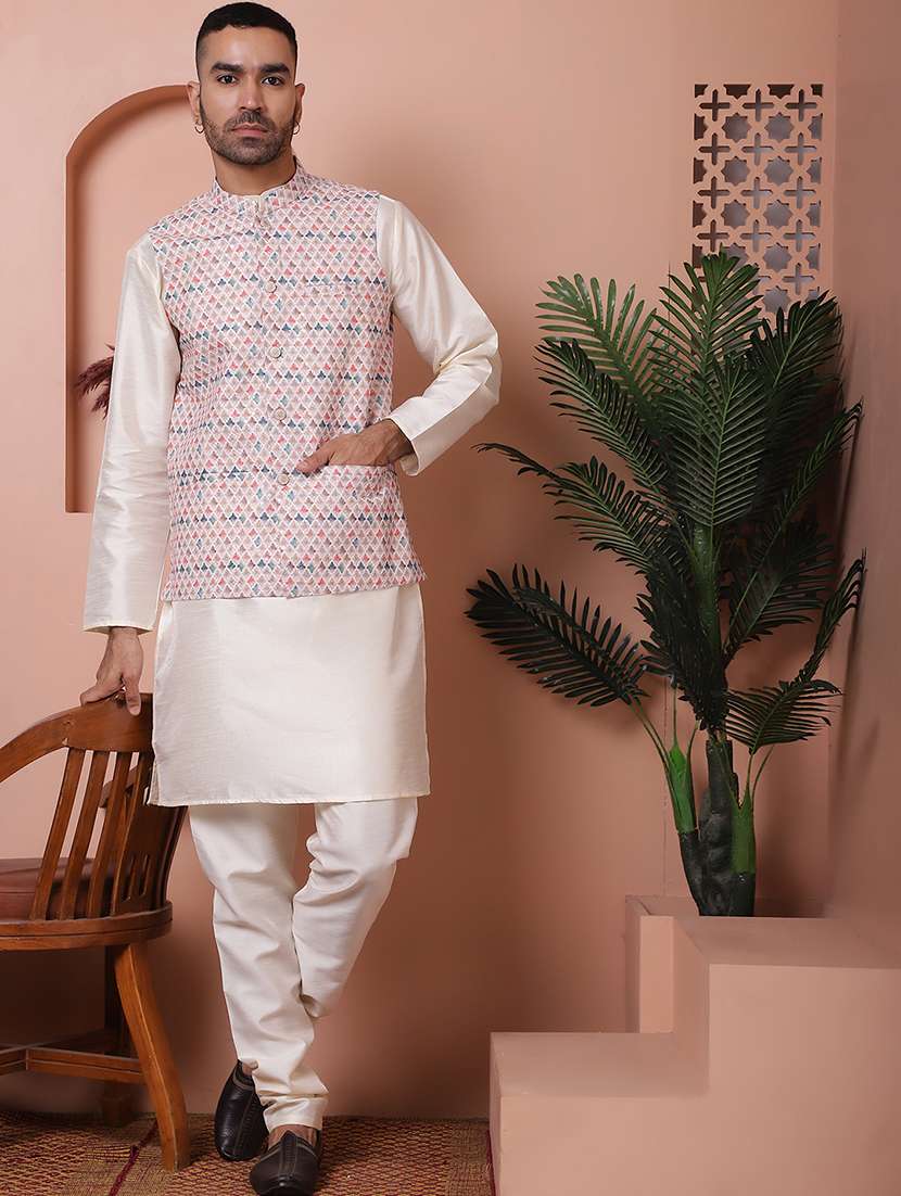 men mandarin neck kurta pyjama with jacket ethnic wear set - 21524864 - Zoom Image - 0